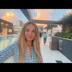 Meet your Posher, Alexis